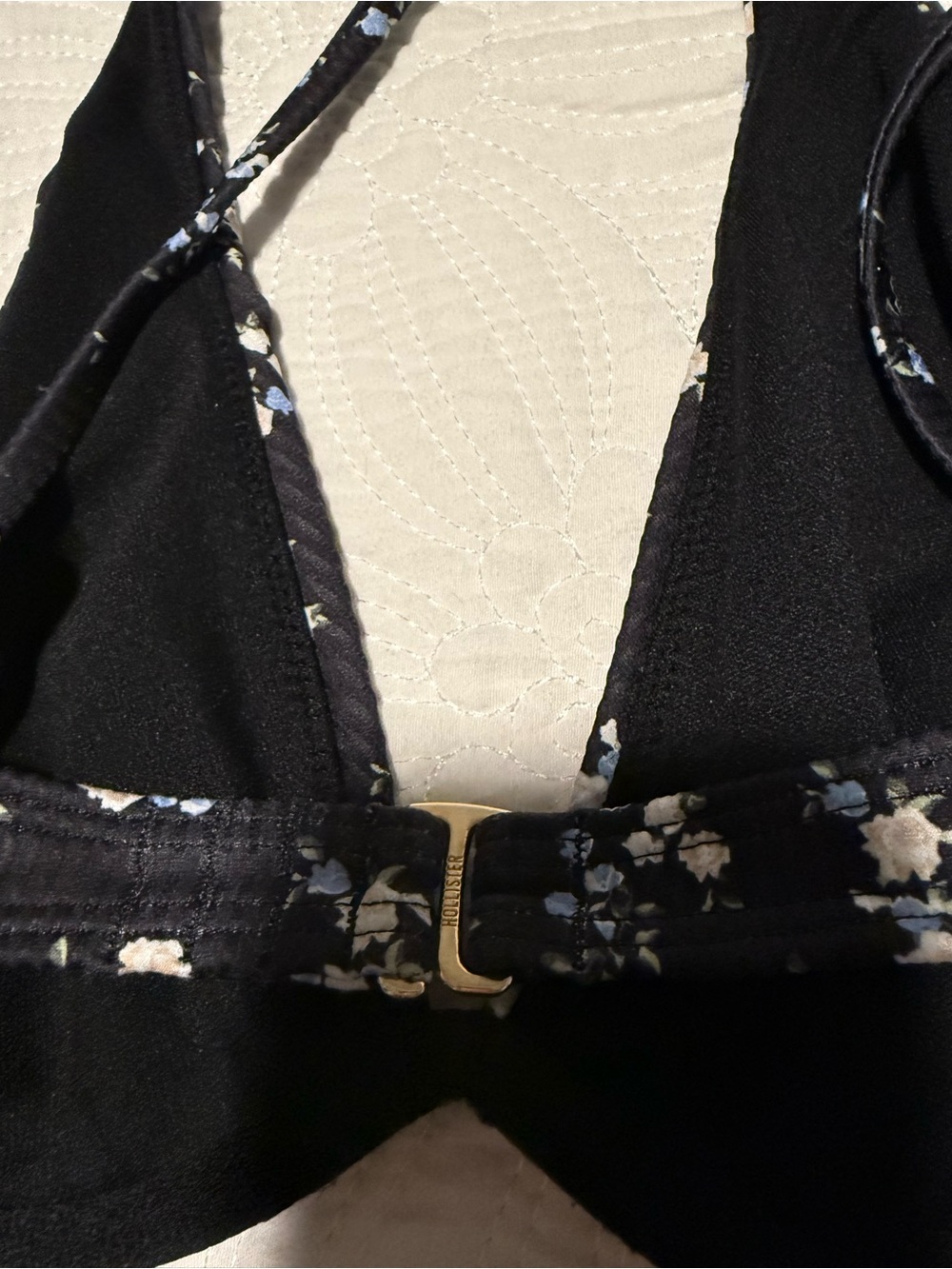 Hollister Black Floral Bikini Set - Blue & White Flowers‎ - Picture 4 of 5